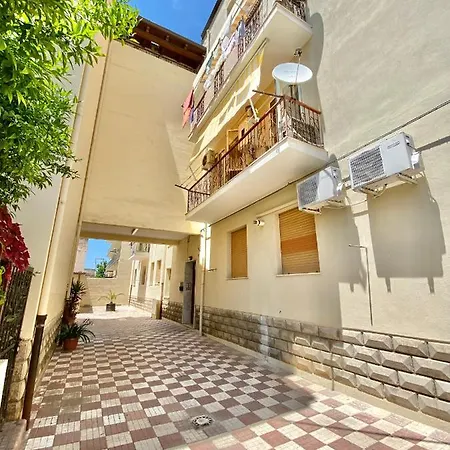 Residenza Le Quattro Palme Apartamento
